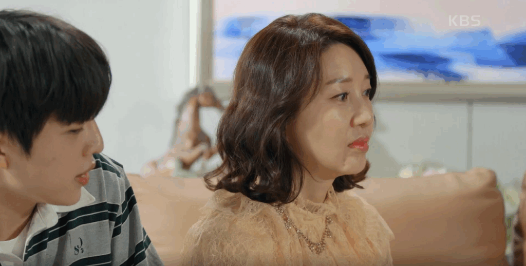 이미자에게 돈을 빌리려는 한태하